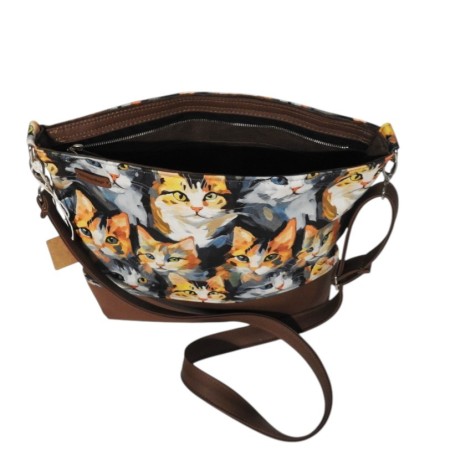 Torebka w koty pastelowe w romantycznym stylu boho