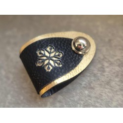 Podwójna metka z nitem gwiazdka