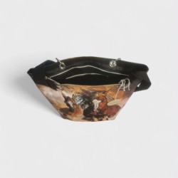 Duża torba na ramię z  nocnym motylem.