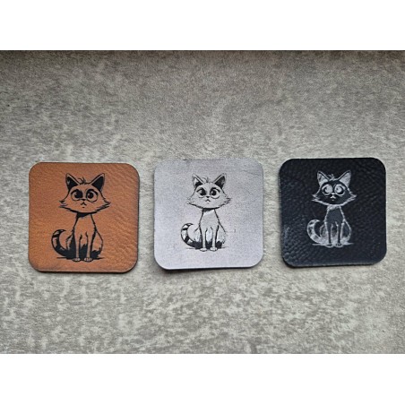 Metki z kotem naszywki grawerowane 3szt