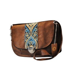 Brązowa torebka listonoszka boho etno styl renesansowy